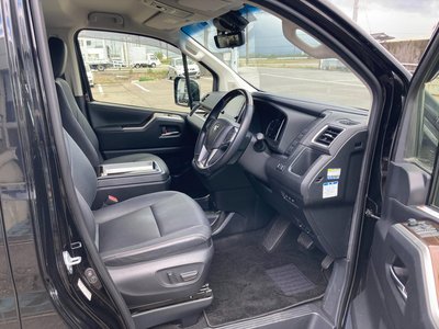 صورة مصغرة 22 لـ 2020 Toyota GRAND ACE