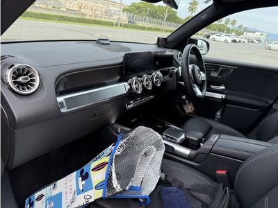 MERCEDES-BENZ GLB - 8