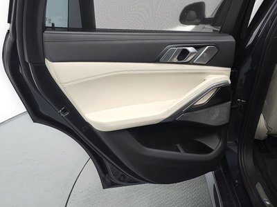 2022 BMW X6 thumbnail 15