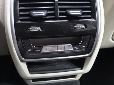 2022 BMW X6 thumbnail 25