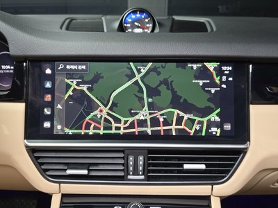 2023 Porsche CAYENNE thumbnail 18