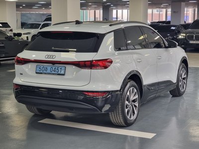 AUDI Q6 E-TRON - 4
