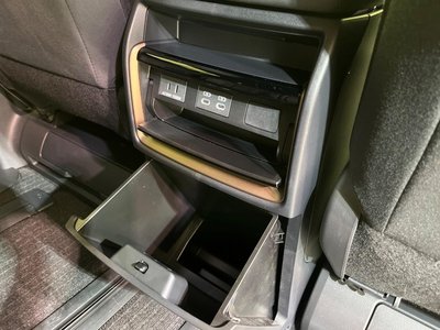 2025 Toyota ALPHARD photo 44