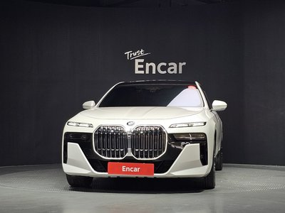 2025 BMW 7 SERIES 照片 2