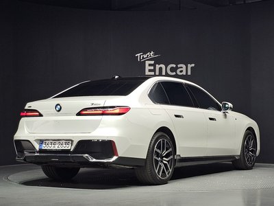 2025 BMW 7 SERIES 照片 3
