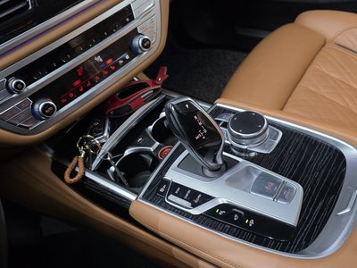 BMW 7 SERIES - 9