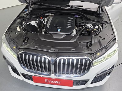 BMW 7 SERIES - 7