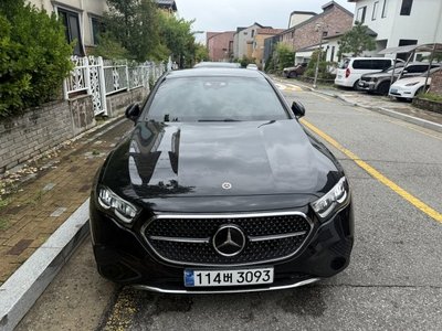 صورة 1 لـ 2025 Mercedes-BENZ E-CLASS