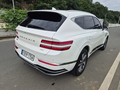 GENESIS GV80 - 3