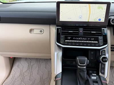 2025 Toyota LAND CRUISER 300 — миниатюра 27