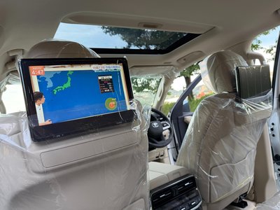 2025 Toyota LAND CRUISER 300 — миниатюра 30