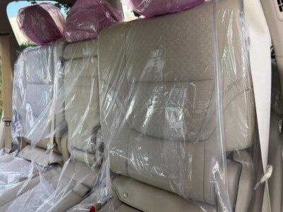 2025 Toyota LAND CRUISER 300 — миниатюра 31