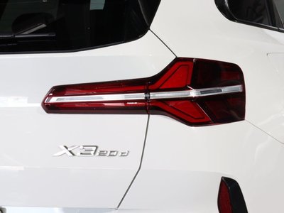 2025 BMW X3 thumbnail 11