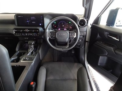 2025 Toyota LAND CRUISER 250 photo 5