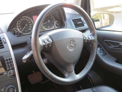 MERCEDES-BENZ A-CLASS - 2