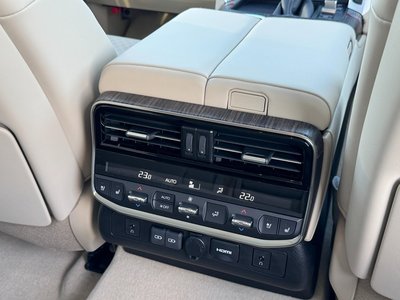 2025 Toyota LAND CRUISER 300 — миниатюра 69