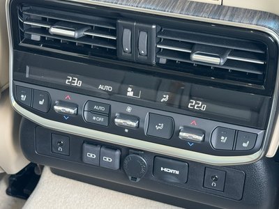 2025 Toyota LAND CRUISER 300 — миниатюра 70