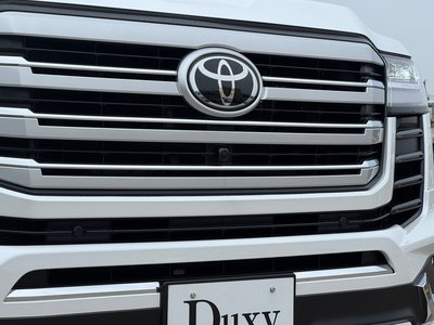 2025 Toyota LAND CRUISER 300 — миниатюра 32