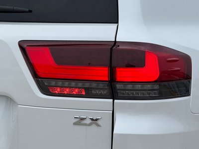 2025 Toyota LAND CRUISER 300 — миниатюра 15