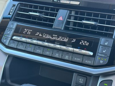2025 Toyota LAND CRUISER 300 — миниатюра 59