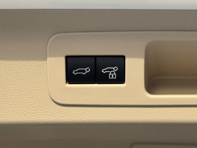 2025 Toyota LAND CRUISER 300 — миниатюра 76