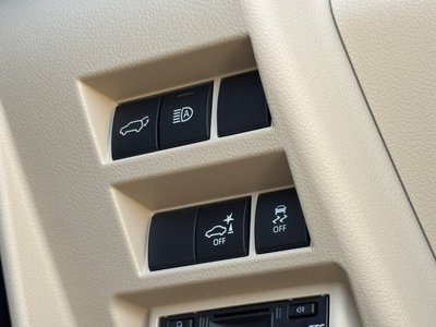 2025 Toyota LAND CRUISER 300 — миниатюра 48