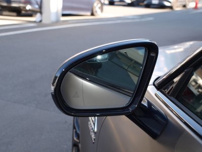 MERCEDES-BENZ SL - 6