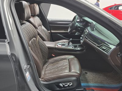 BMW 7 SERIES - 10