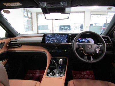 TOYOTA CROWN SPORT - 3