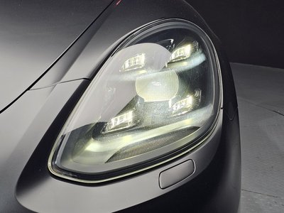 PORSCHE PANAMERA - 9