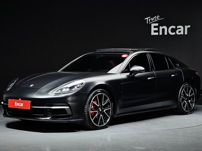 PORSCHE PANAMERA - 1