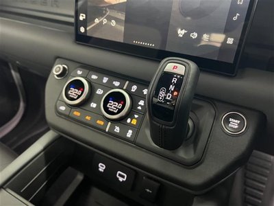 2022 LAND Rover DEFENDER thumbnail 41