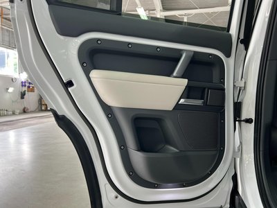 2022 LAND Rover DEFENDER thumbnail 57