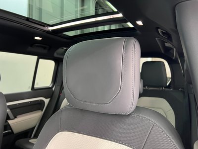 2022 LAND Rover DEFENDER thumbnail 40