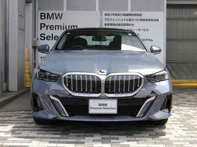 BMW 5 SERIES - 2