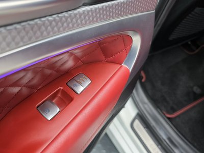 2022 Genesis THE NEW G70 — миниатюра 30