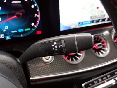 MERCEDES-BENZ E-CLASS - 9