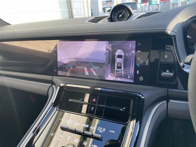 PORSCHE PANAMERA - 10