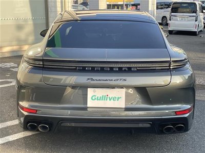 PORSCHE PANAMERA - 5