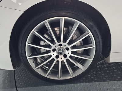 MERCEDES-BENZ E-CLASS - 6