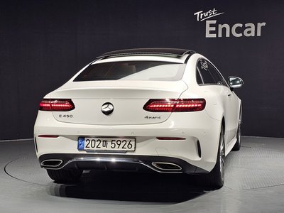 MERCEDES-BENZ E-CLASS - 4