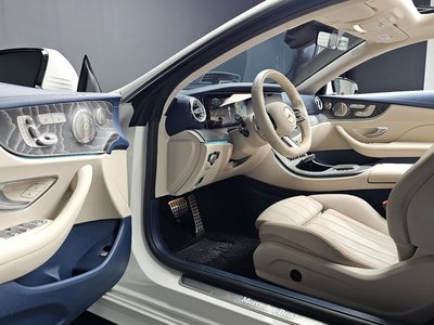 MERCEDES-BENZ E-CLASS - 10
