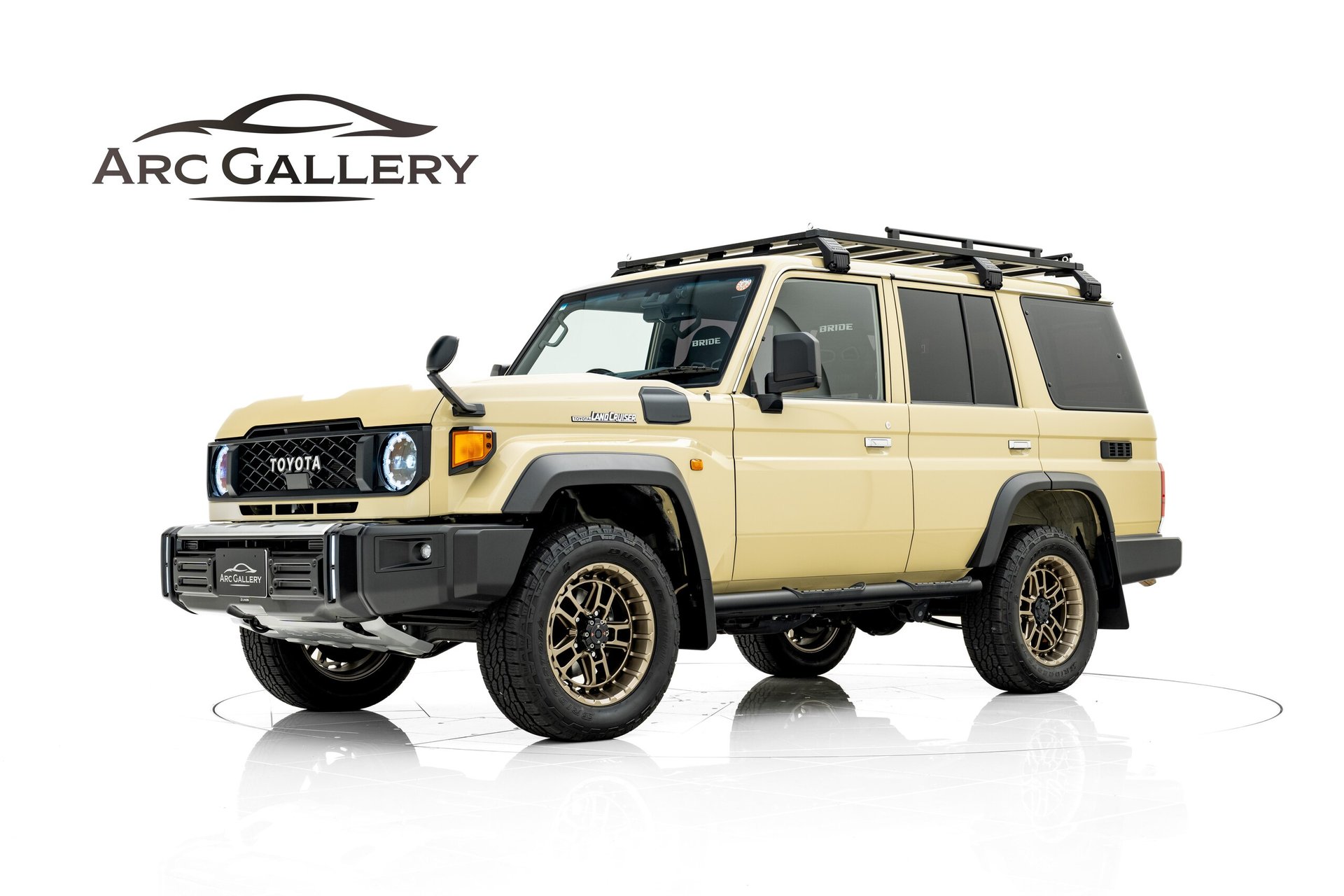 TOYOTA LAND CRUISER 70 - View 1