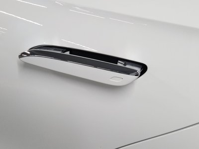 2025 Mercedes-BENZ E-CLASS 缩略图 16