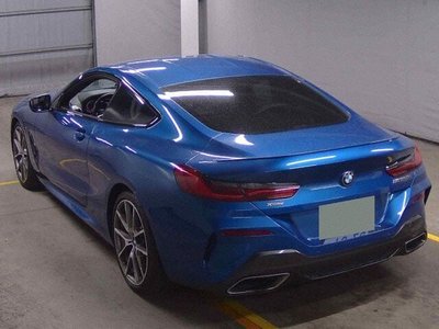 BMW 8 SERIES - 2