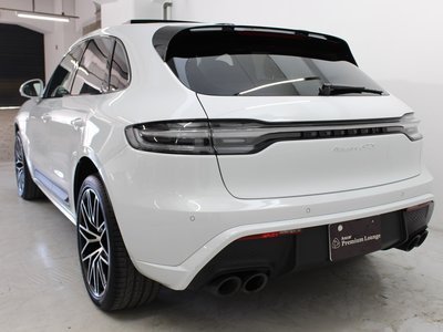 PORSCHE MACAN - 9