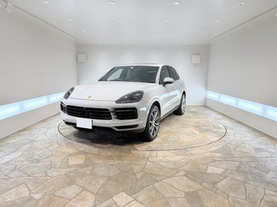 PORSCHE CAYENNE - 1