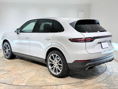 PORSCHE CAYENNE - 9