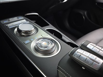 صورة مصغرة 12 لـ 2022 Genesis GV70