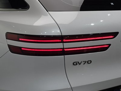 2022 Genesis GV70 — фото 10